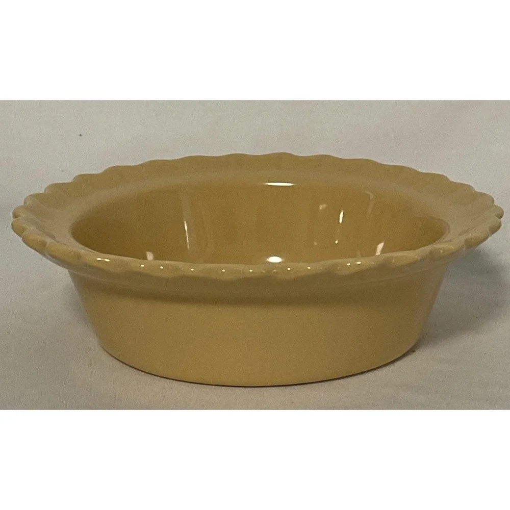 Chantal Yellow Scalloped Edge Pie Dish Freezer Microwave Bake Serve Stoneware